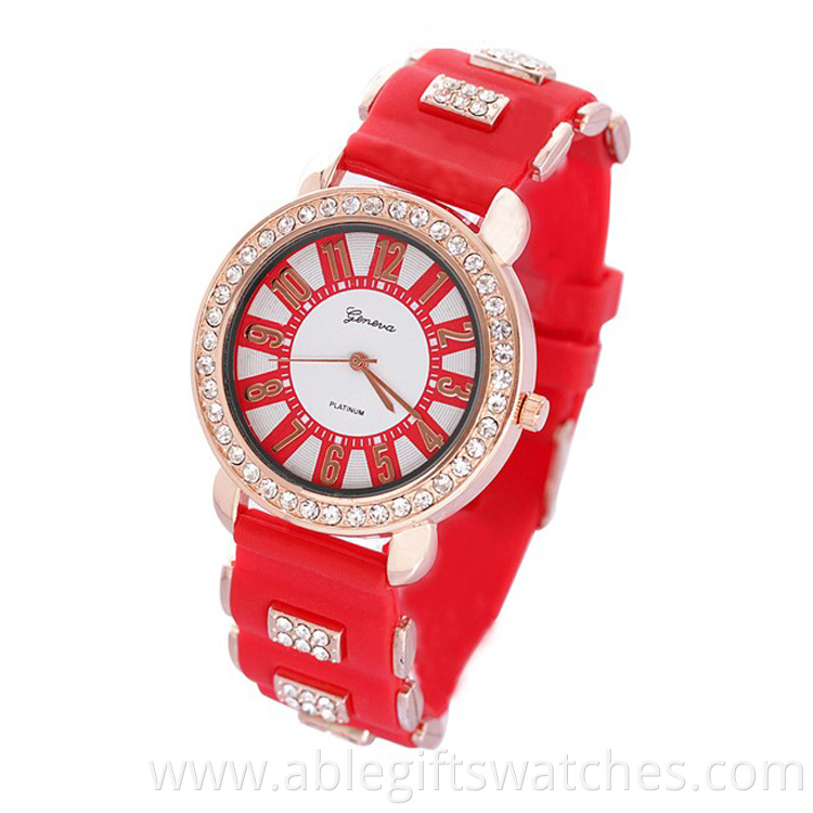 New Fashion Colorful Silicone Quartz Watches For Children Chen Ai Min